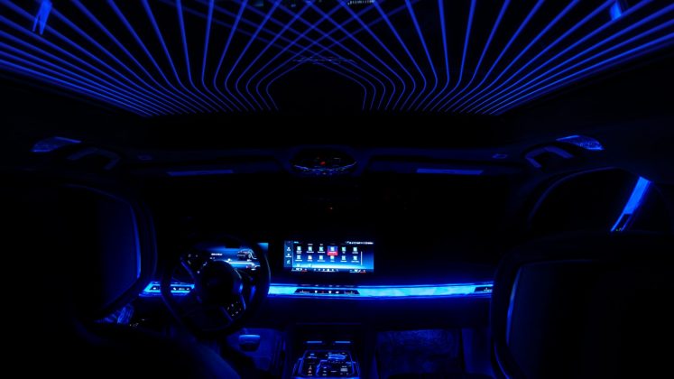 Электромобиль BMW i7 M70: футуризм и роскошь | DGL.RU