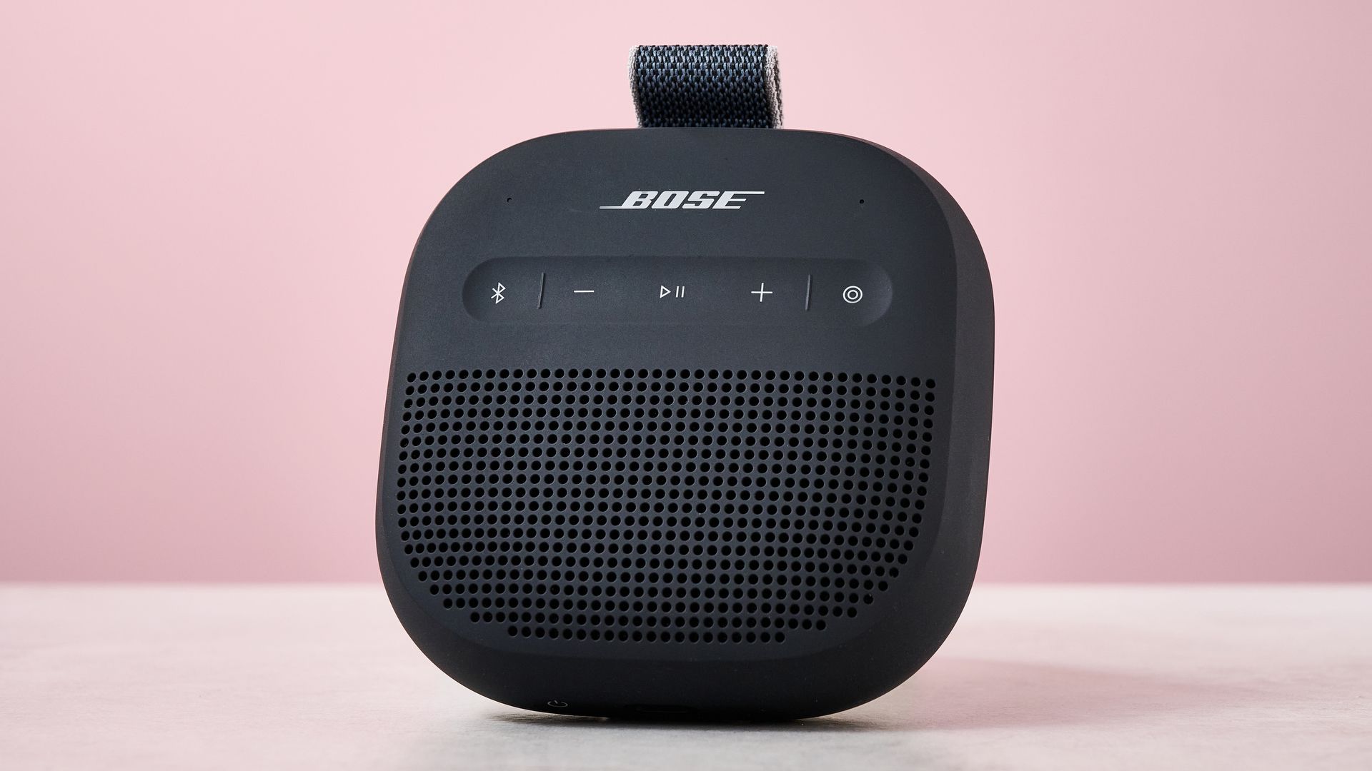 Обзор Bose SoundLink Micro Gen 2 — хороша почти всем, но рекомендовать не могу