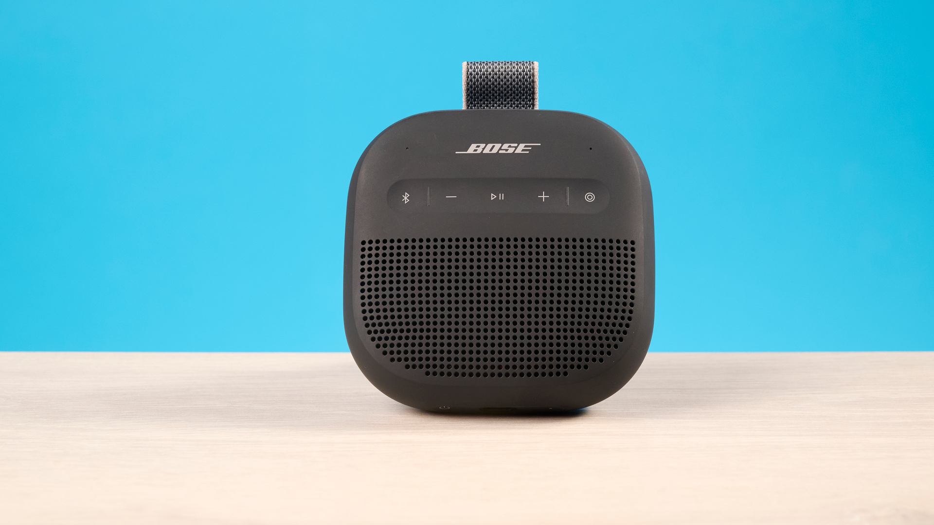 Обзор Bose SoundLink Micro Gen 2 - хороша почти всем, но рекомендовать не могу картинка Колонка Bose SoundLink Micro Gen 2 обзор акустики | DGL.RU