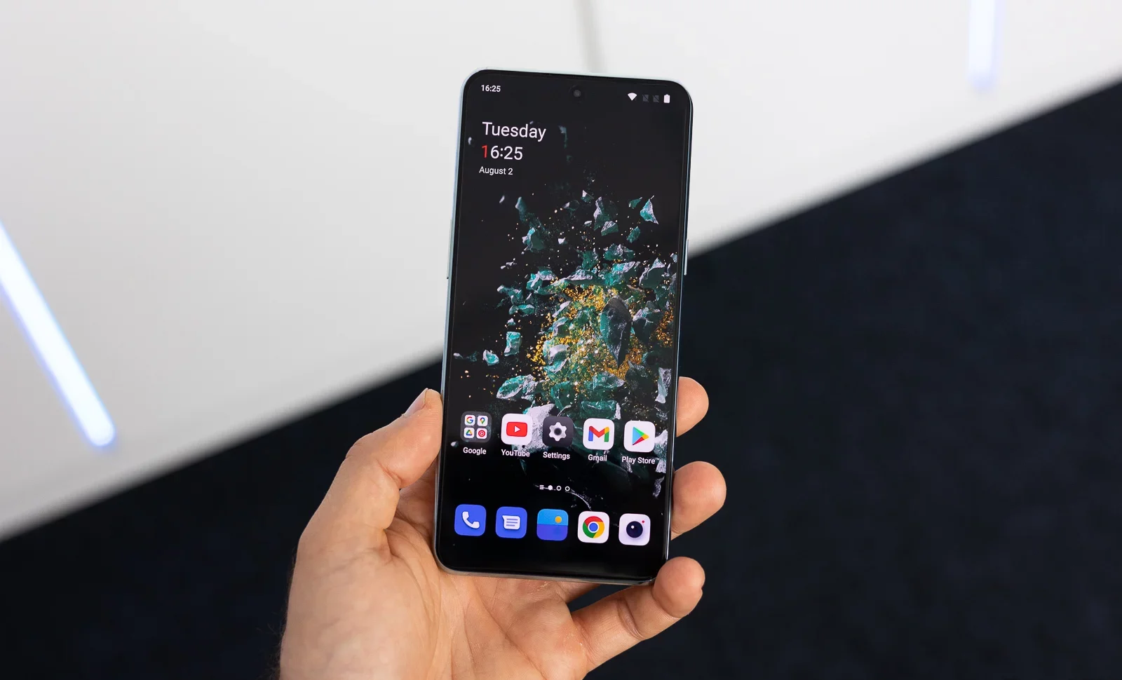 Смартфон OnePlus 15T: дата выхода и все детали | DGL.RU