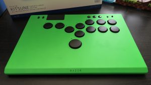 Обзор Razer Kitsune — необычный контроллер для файтингов