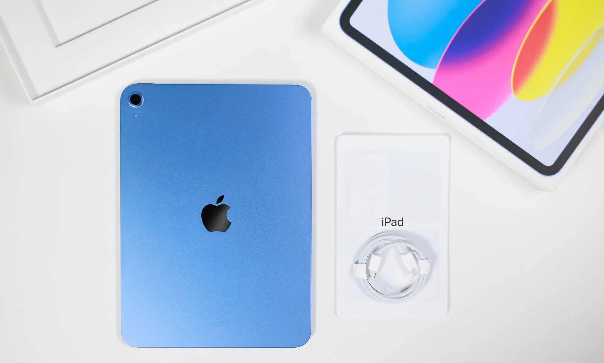 С чистого листа: Как MacBook Neo переписывает правила игры, по которым жил iPad на российском рынке