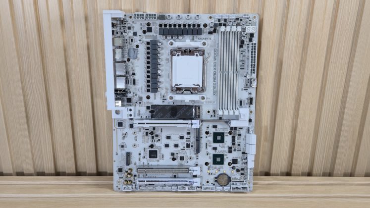 Материнская плата Gigabyte X870E Aero X3D Wood | DGL.RU