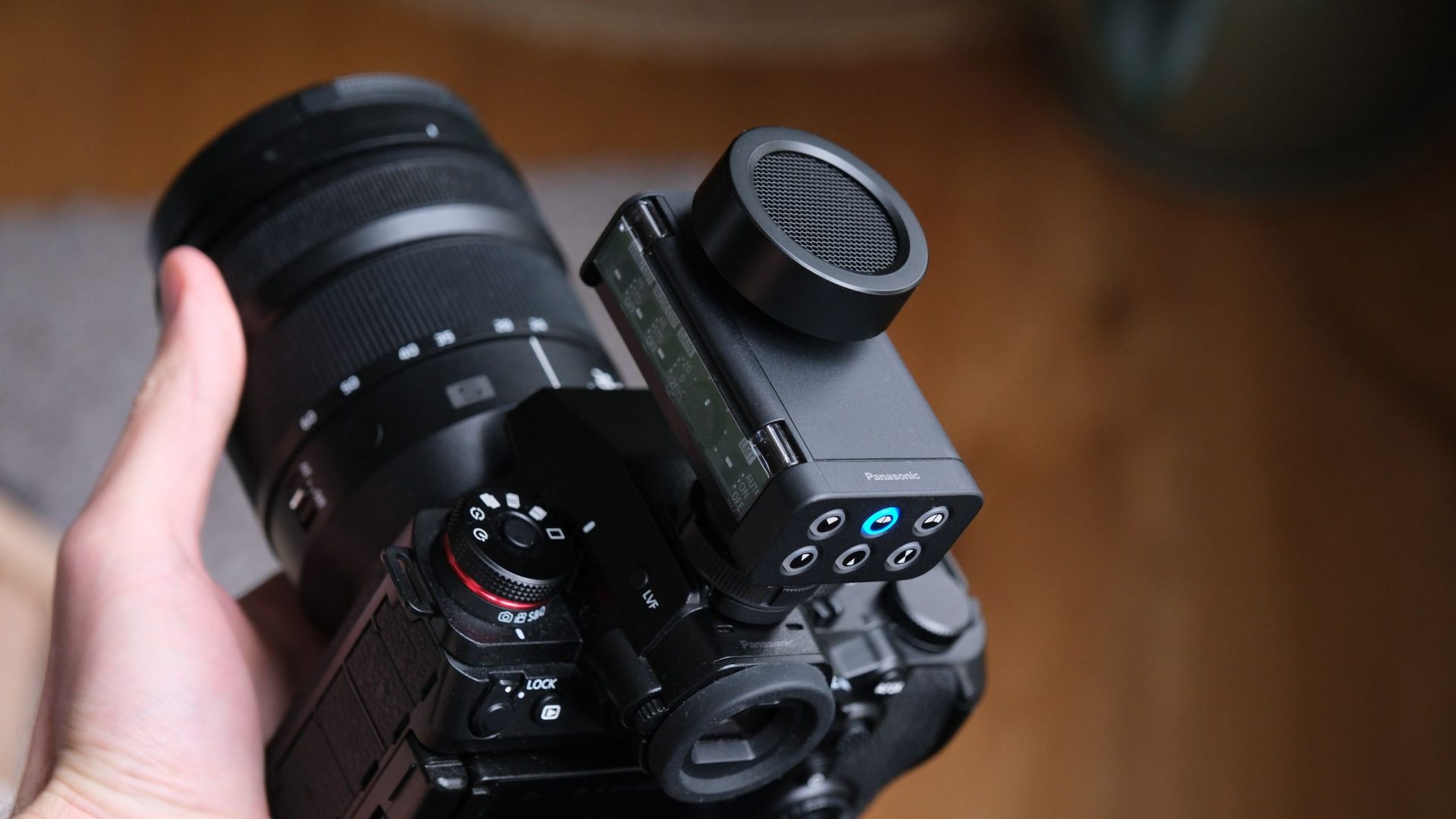 Обзор Panasonic Lumix DMW-DMS1 — гениальное, но ограниченное решение