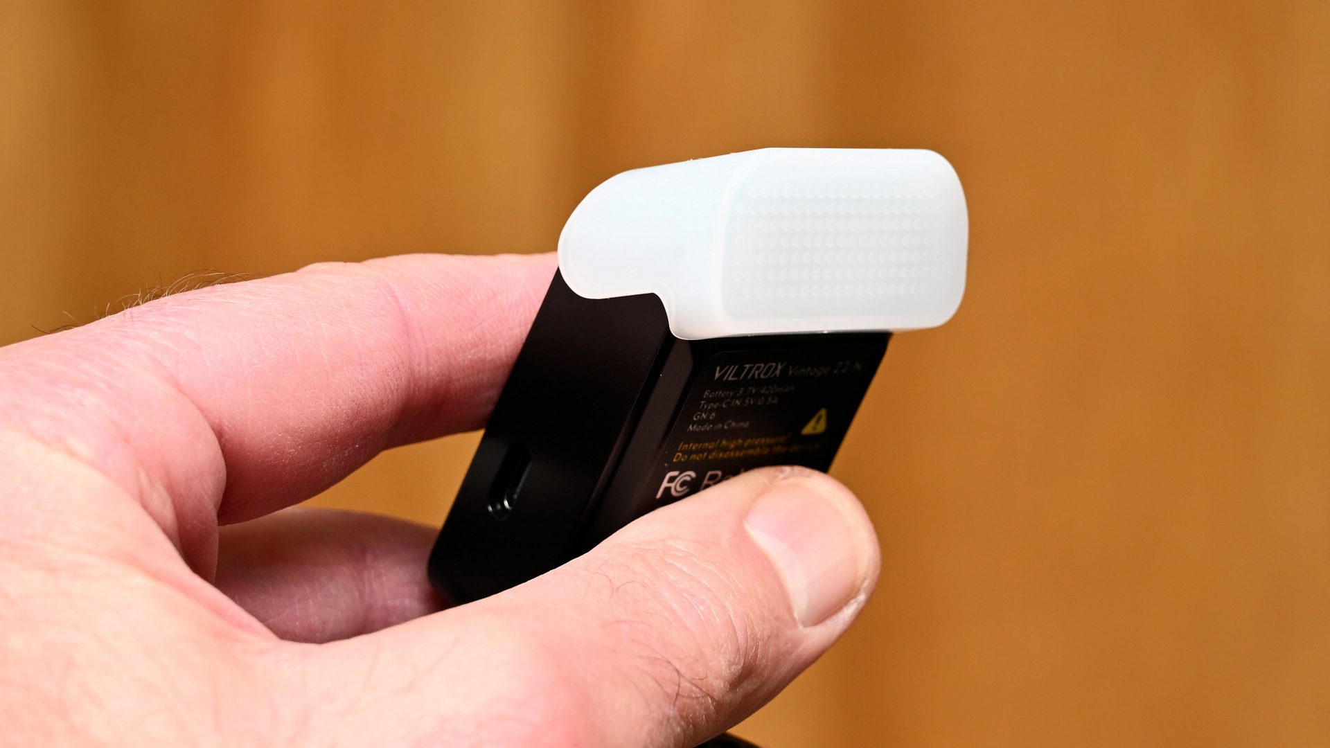 Мини-вспышка Viltrox Vintage Z2 обзор света | DGL.RU