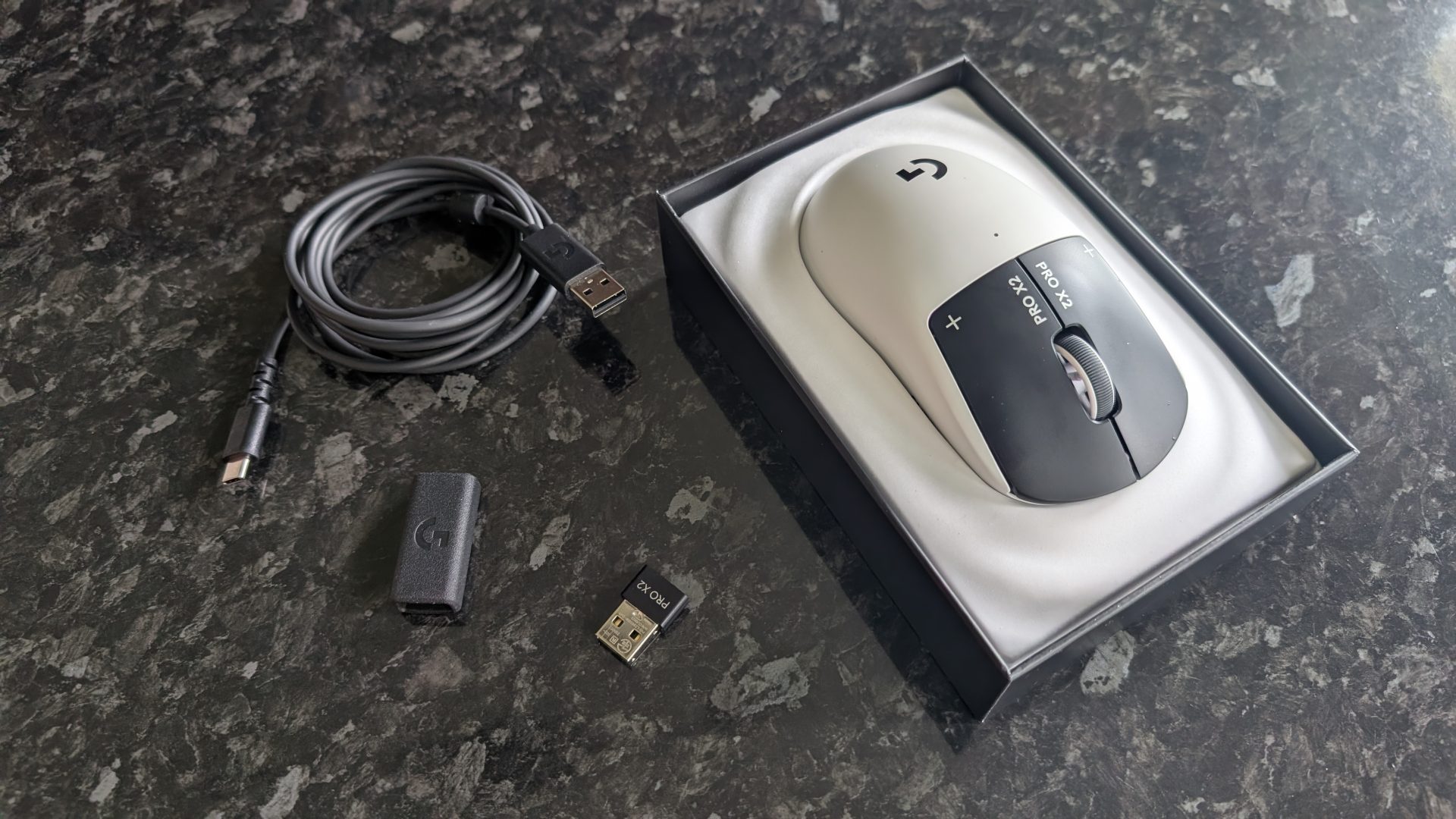 Обзор Logitech G Pro X2 Superstrike и где купить ее в Москве картинка Мышь Logitech G Pro X2 Superstrike - спорная | DGL.RU