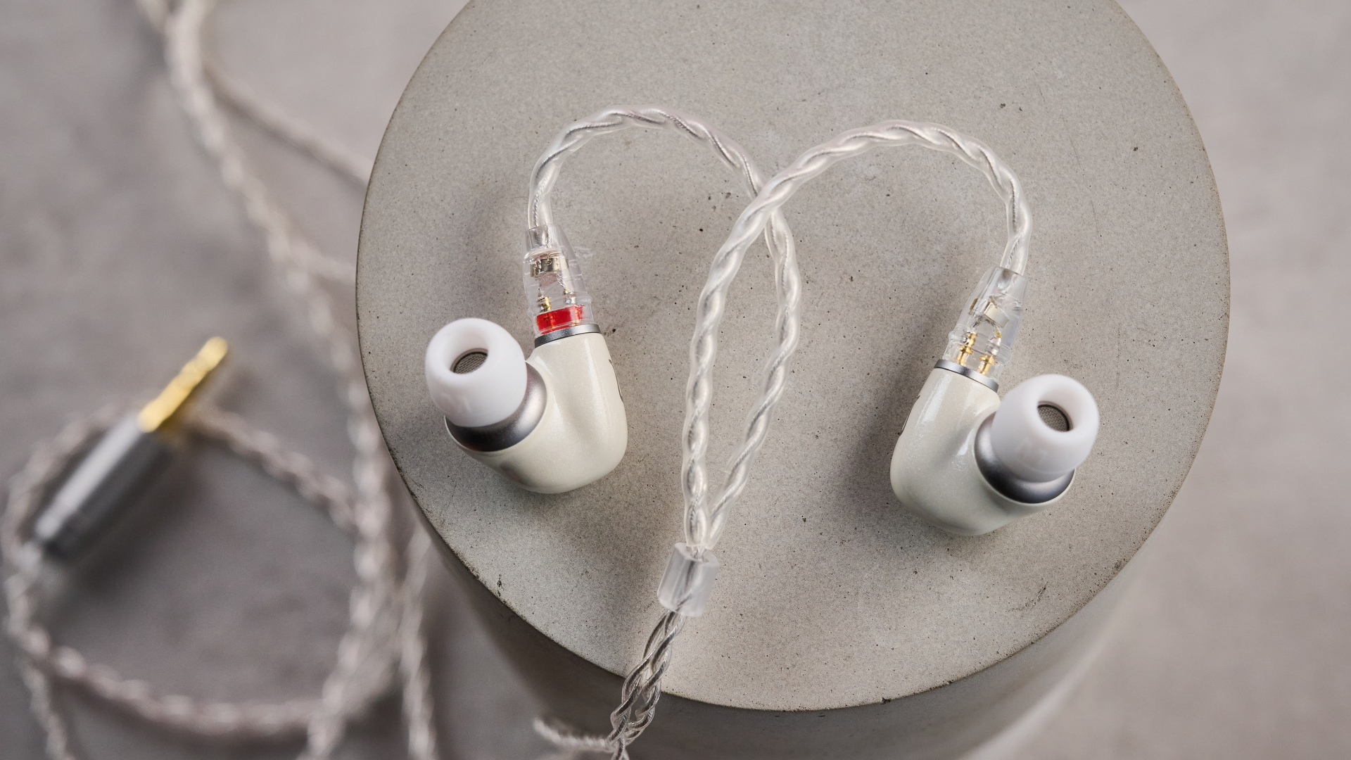 Лучшие наушники на любой бюджет в 2026 году картинка Наушники 2026: Technics и Nothing — что выбрать | DGL.RU