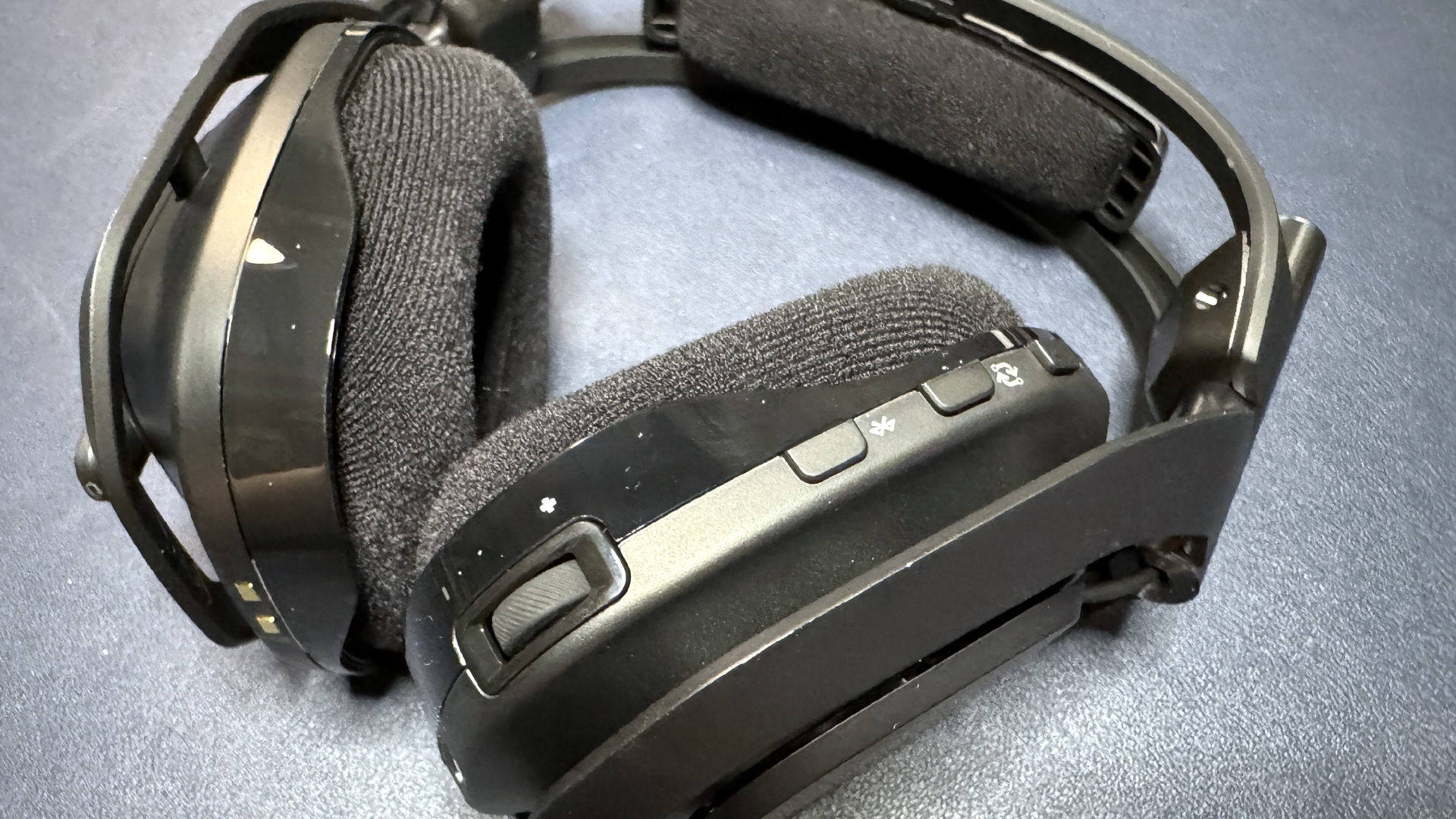 Обзор Astro A50 X в Москве: для вашего игрового сетапа картинка Наушники Logitech Astro A50 X — звук топ | DGL.RU