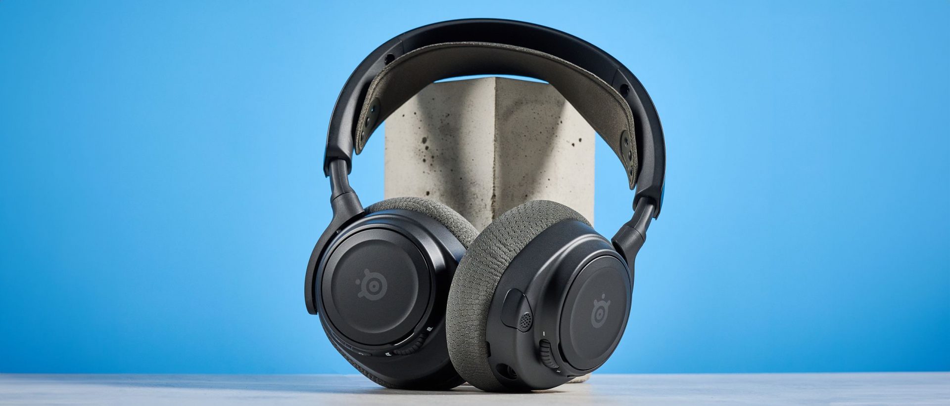 Обзор SteelSeries Arctis Nova 7 Gen 2: стоящая гарнитура и цены в России