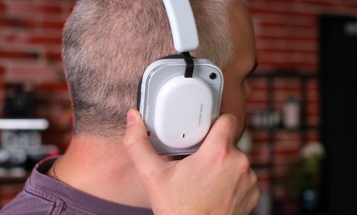 Nothing (a) в России: распаковка. Спойлер — их реально достать. Но за сколько? картинка Nothing Headphone (a)