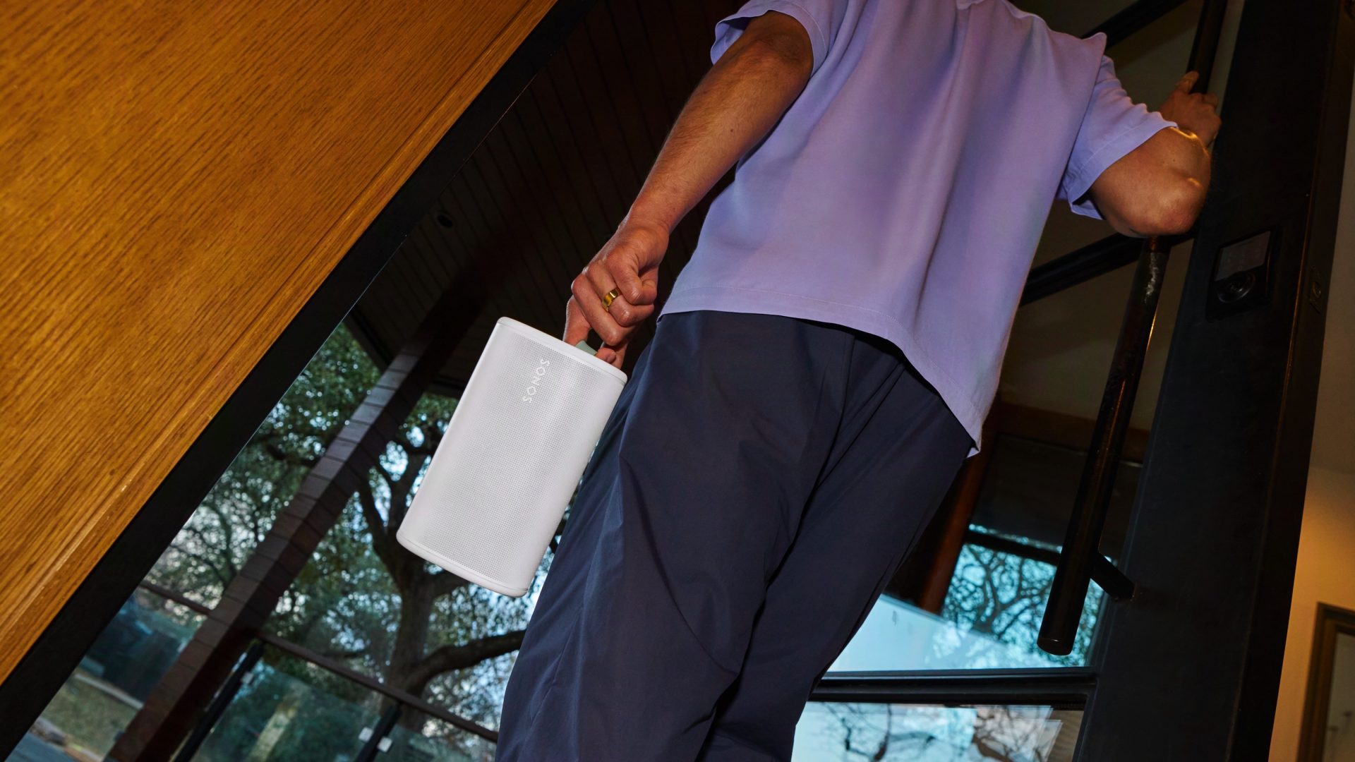 Новая портативная колонка Sonos Play: компактная версия Move 2 по цене Apple HomePod 2