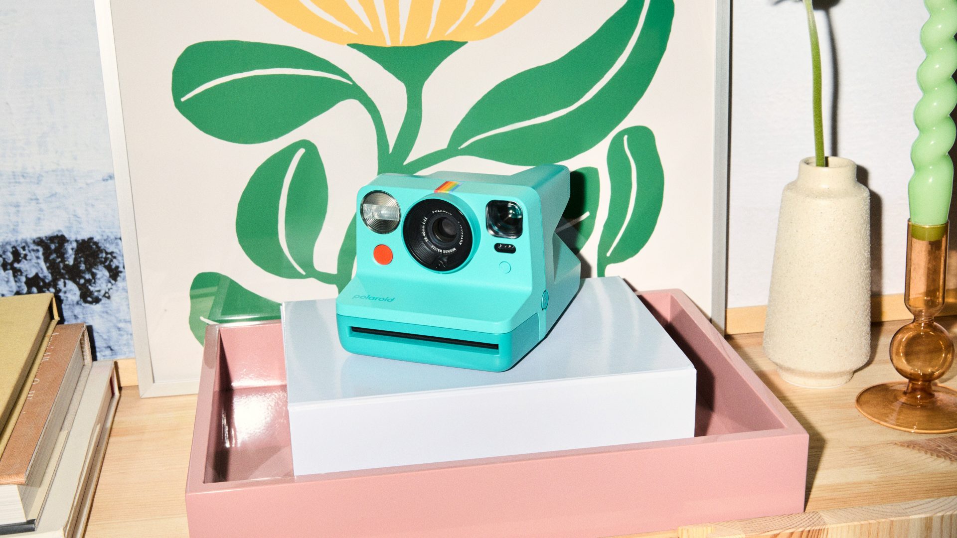 Новые расцветки Polaroid Now Gen 3 к лету | DGL.RU