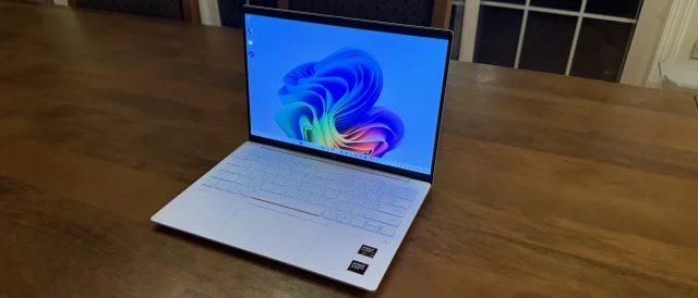 OmniBook 7 Aero: легкий корпус, тяжелый аргумент OmniBook 7 Aero: легкий корпус, тяжелый аргумент