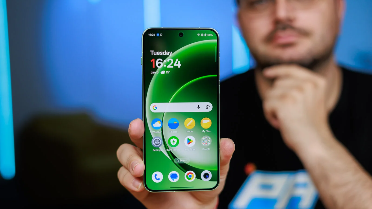 Забудьте про скучные флагманы: появились реальные рендеры OnePlus 15T, известны цены в России