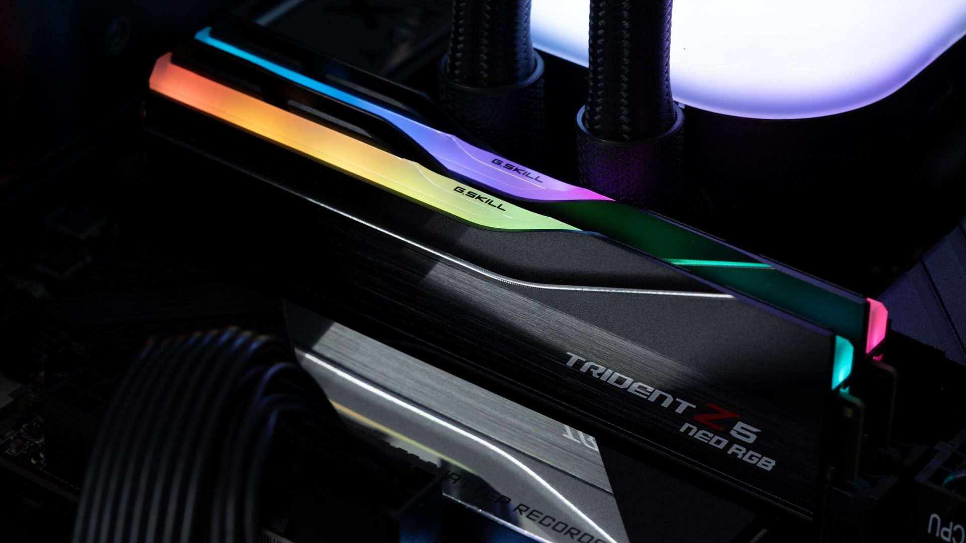 Обзор G.Skill Trident Z5 Neo RGB DDR5-6000 C34 2x64GB: оптимальный вариант и цены в России