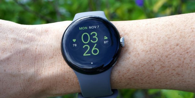 Нежданное обновление Pixel Watch: фикс модема | DGL.RU