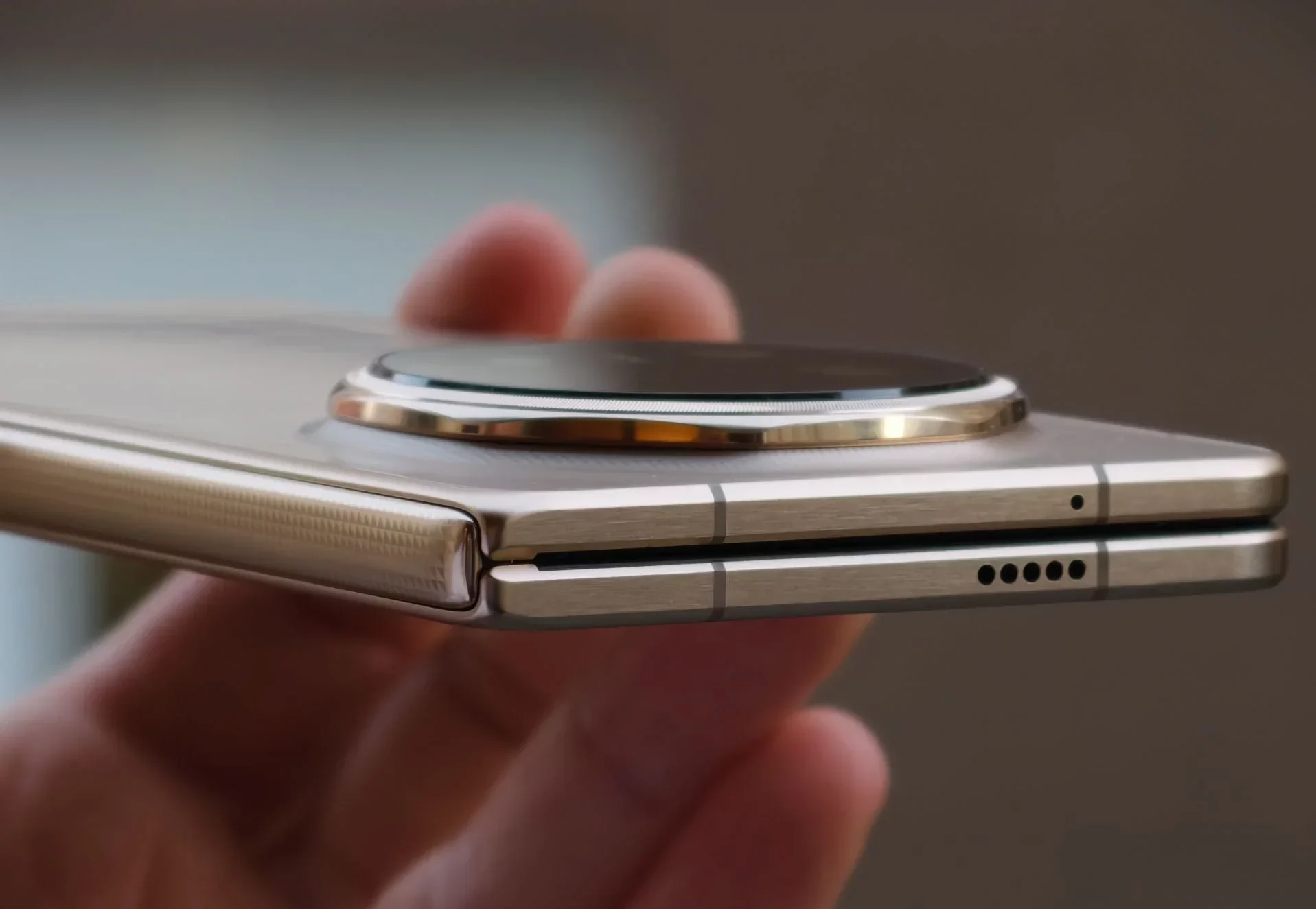 7-дюймовый дисплей