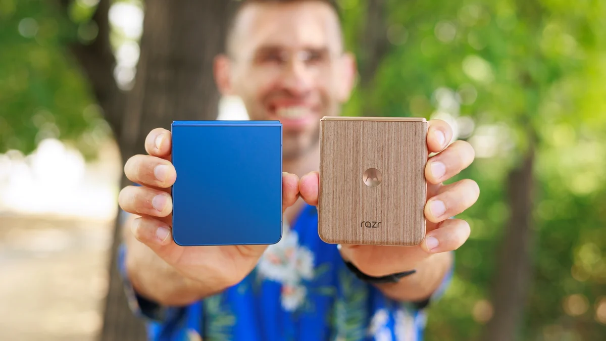 Продажи складных смартфонов взлетели до небес: Motorola дышит в спину Samsung