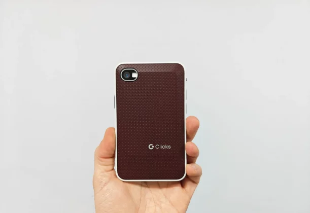 Смартфон Clicks Communicator в стиле BlackBerry | DGL.RU