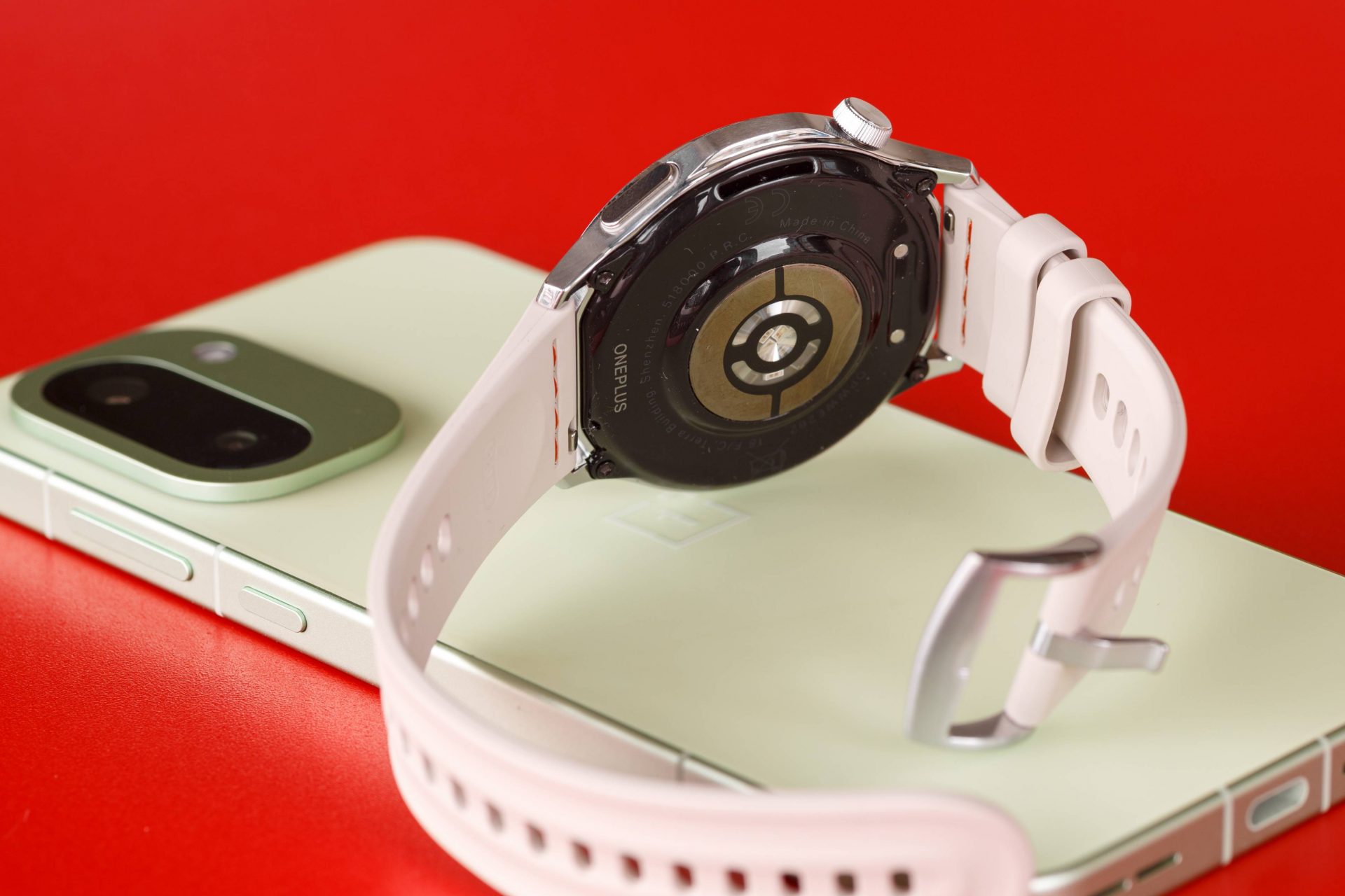 OnePlus Watch Lite: тонкие часы за 11 тыс. руб. | DGL.RU