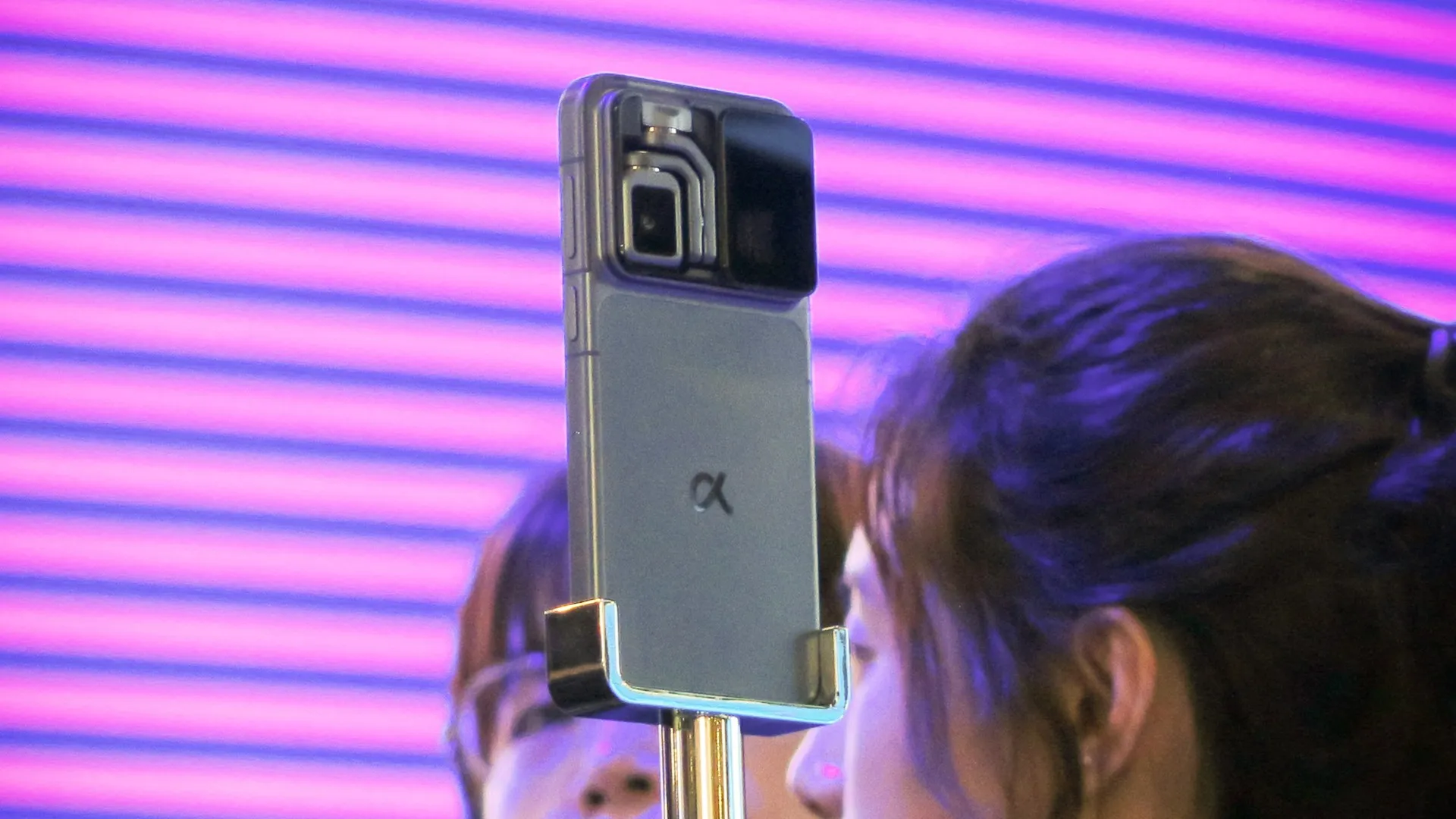 Смартфон Honor Robot Phone: камера на гимбале | DGL.RU