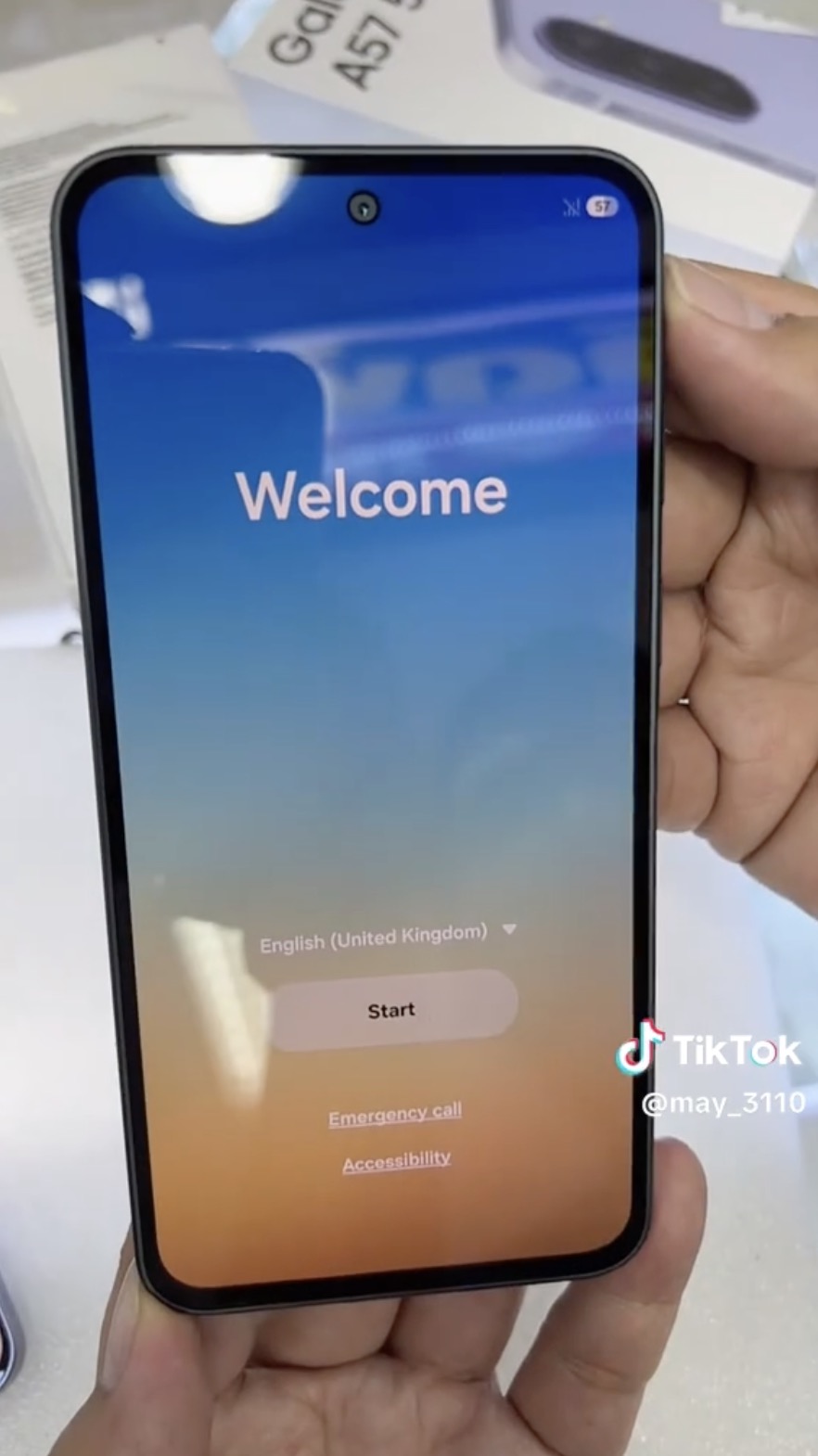 Samsung Galaxy A37 и A57: практические фишки новых середнячков на живом видео картинка Galaxy A37 и A57: практические фишки на видео | DGL.RU