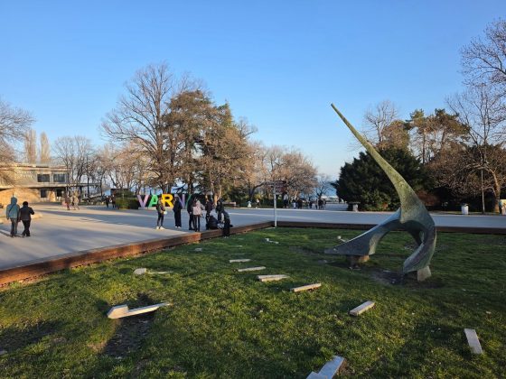 Galaxy S26 Ultra и OnePlus 15: сравнение камер | DGL.RU