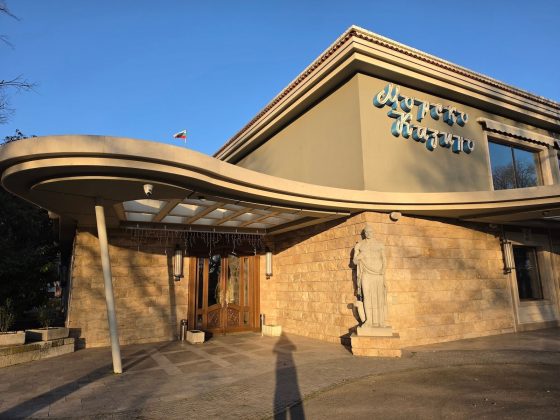 Galaxy S26 Ultra и OnePlus 15: сравнение камер | DGL.RU