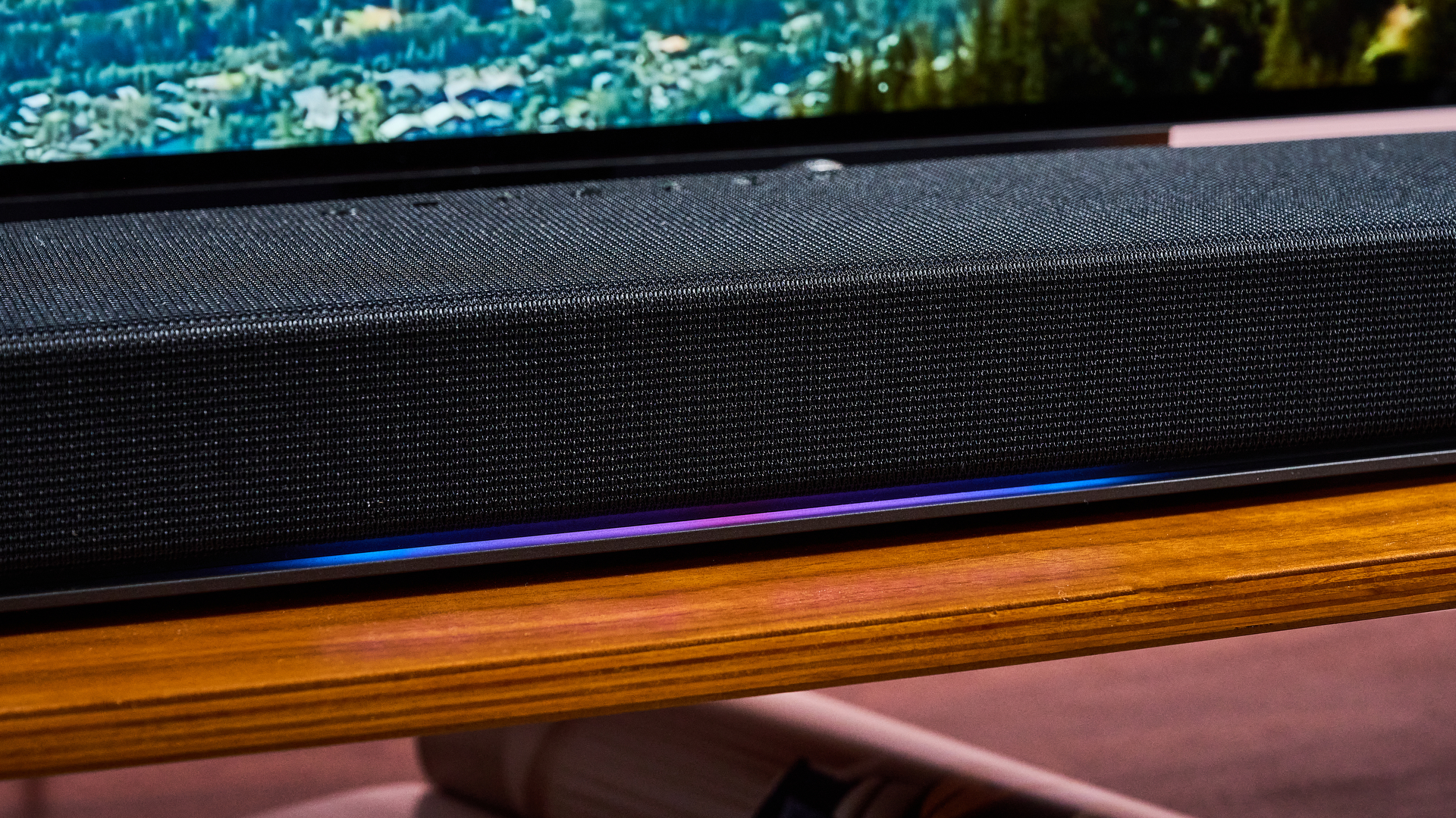 Саундбар LG Sound Suite H7: спорный звук и бас | DGL.RU