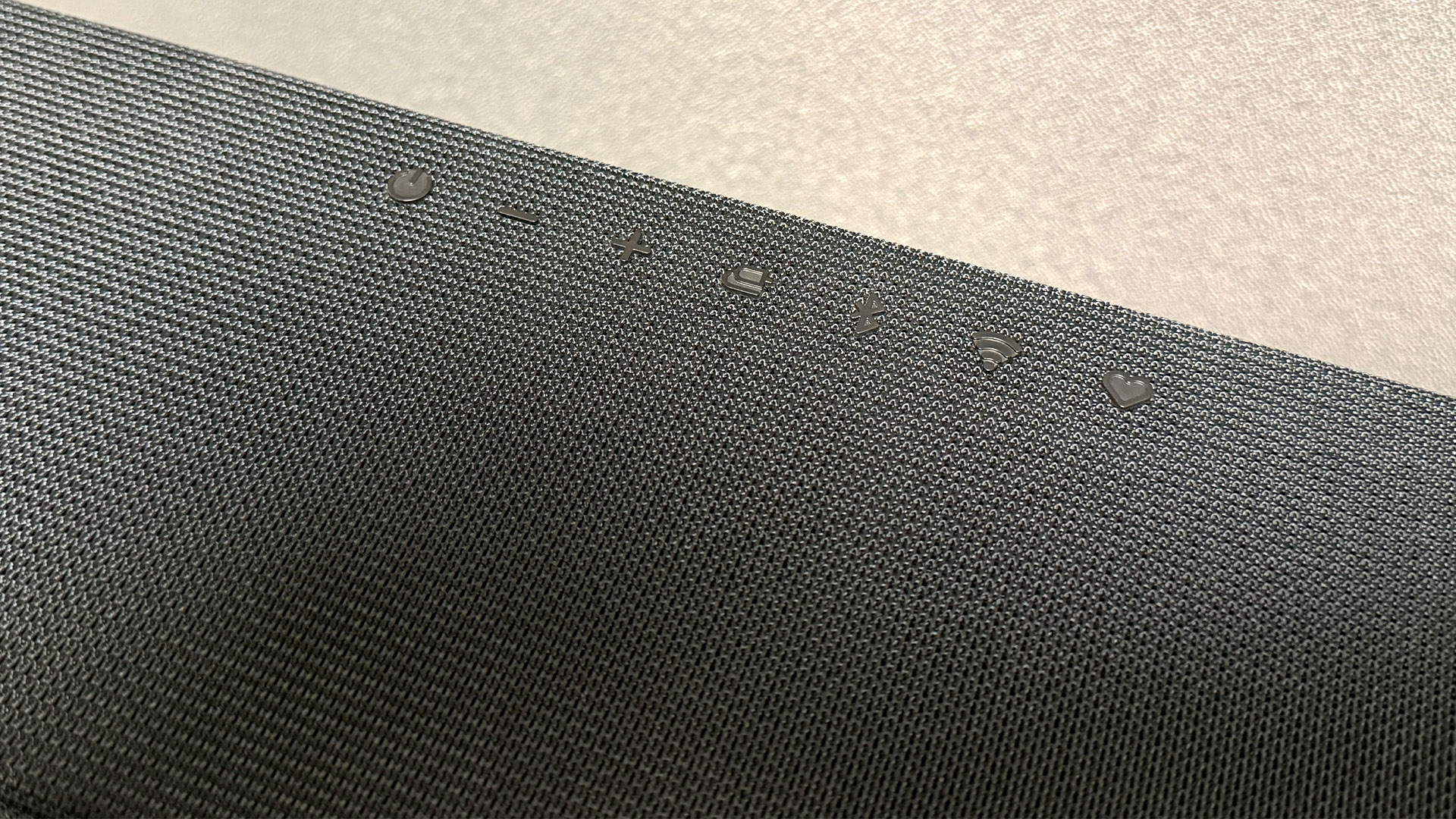 Саундбар LG Sound Suite H7: спорный звук и бас | DGL.RU