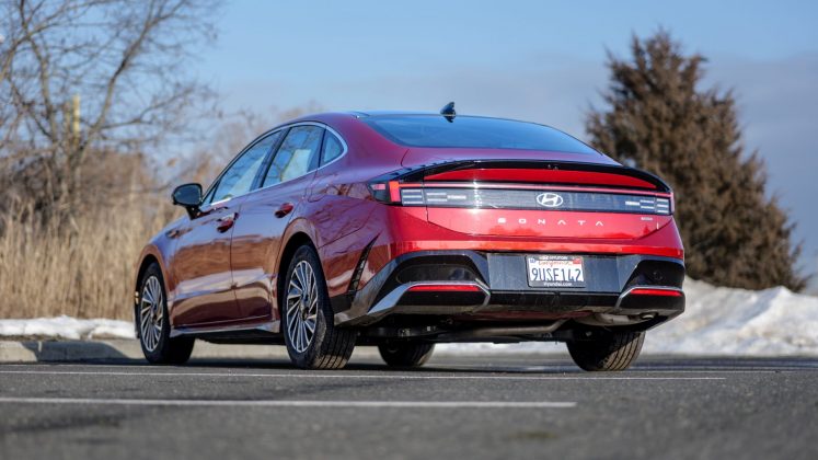 Седан Hyundai Sonata Hybrid: убийца BMW и Volvo? | DGL.RU