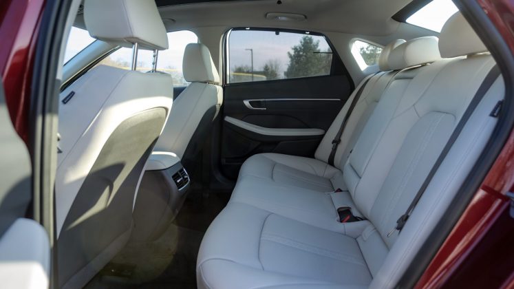 Седан Hyundai Sonata Hybrid: убийца BMW и Volvo? | DGL.RU