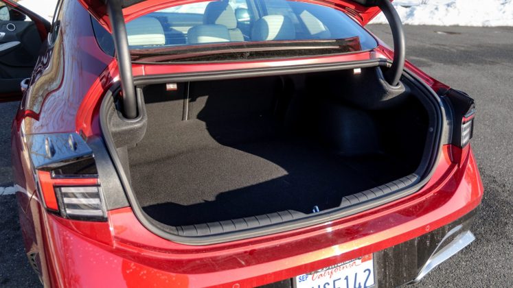 Седан Hyundai Sonata Hybrid: убийца BMW и Volvo? | DGL.RU