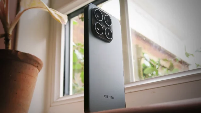 Смартфон Xiaomi 17 — что нового в серии 2026 | DGL.RU