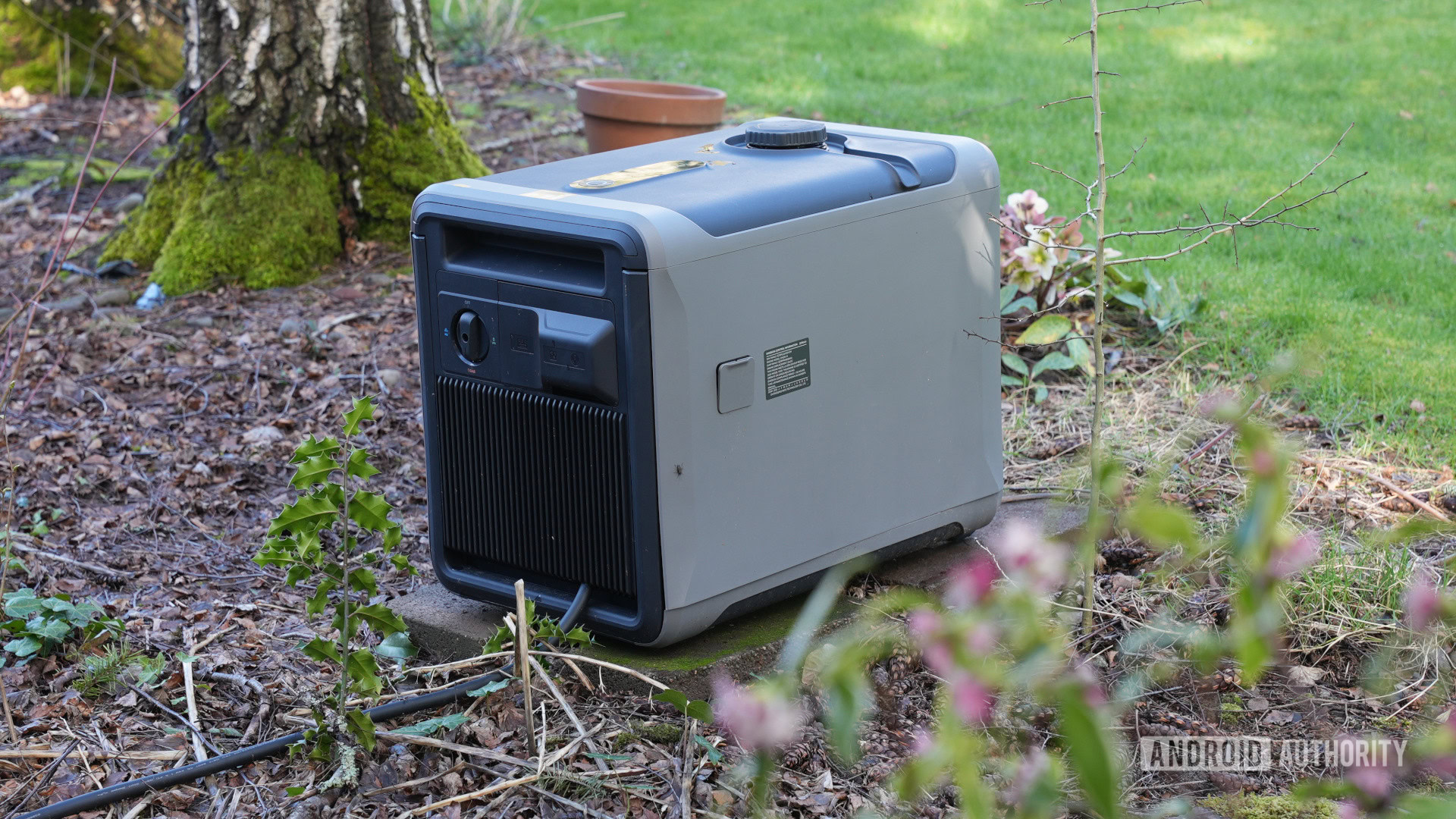 Обзор Anker SOLIX E10: идеальная система резервного питания картинка Система Anker SOLIX E10: дом без отключений | DGL.RU