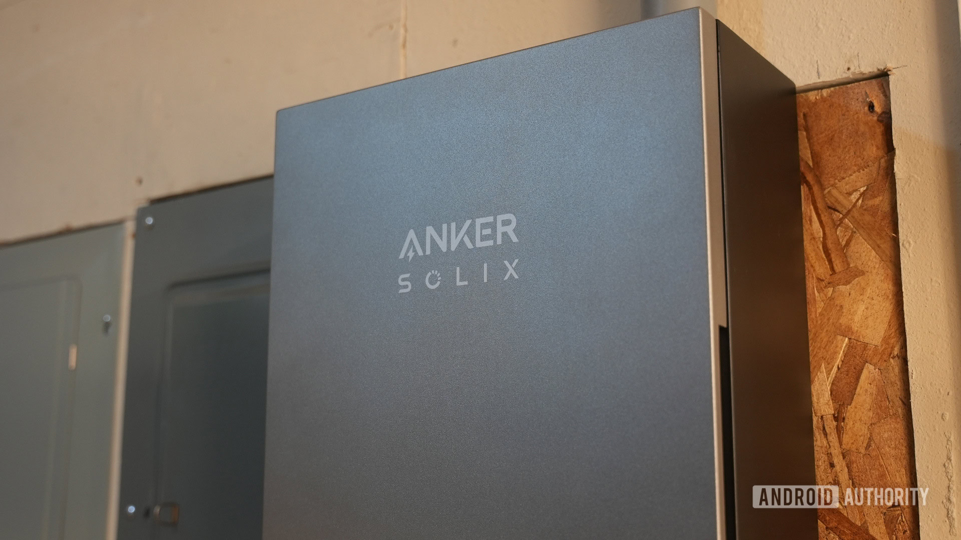 Обзор Anker SOLIX E10: идеальная система резервного питания картинка Система Anker SOLIX E10: дом без отключений | DGL.RU