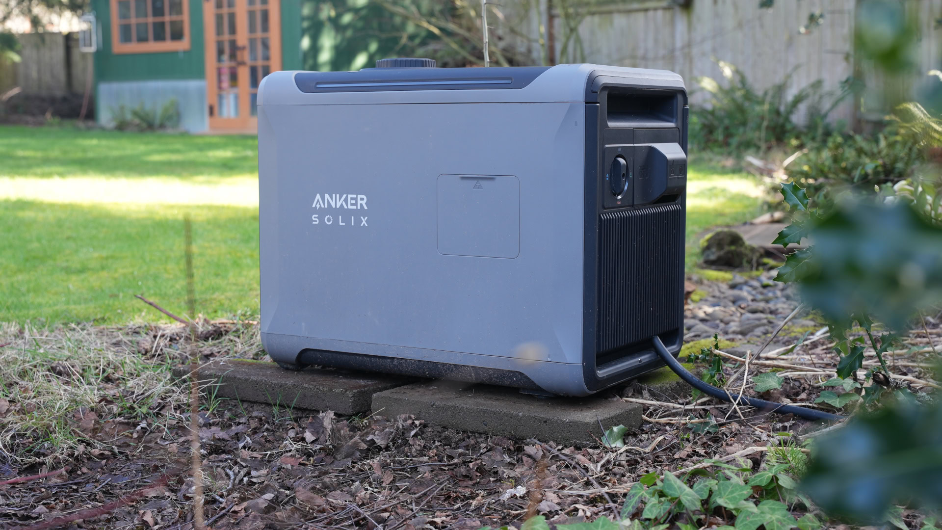 Обзор Anker SOLIX E10: идеальная система резервного питания картинка Система Anker SOLIX E10: дом без отключений | DGL.RU