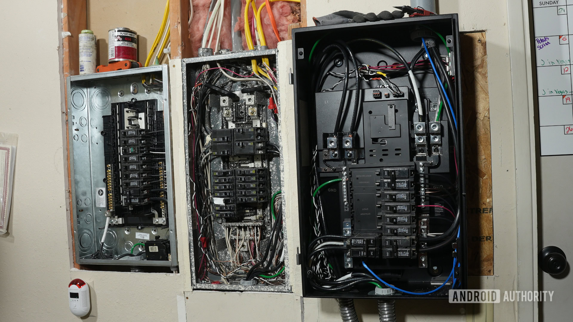 Обзор Anker SOLIX E10: идеальная система резервного питания картинка Система Anker SOLIX E10: дом без отключений | DGL.RU