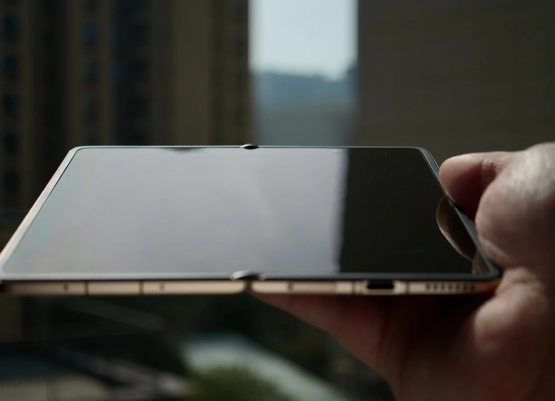 Складной смартфон Honor Magic V6: экран без складки и рекордная батарея картинка Смартфон Honor Magic V6: экран без складки | DGL.RU