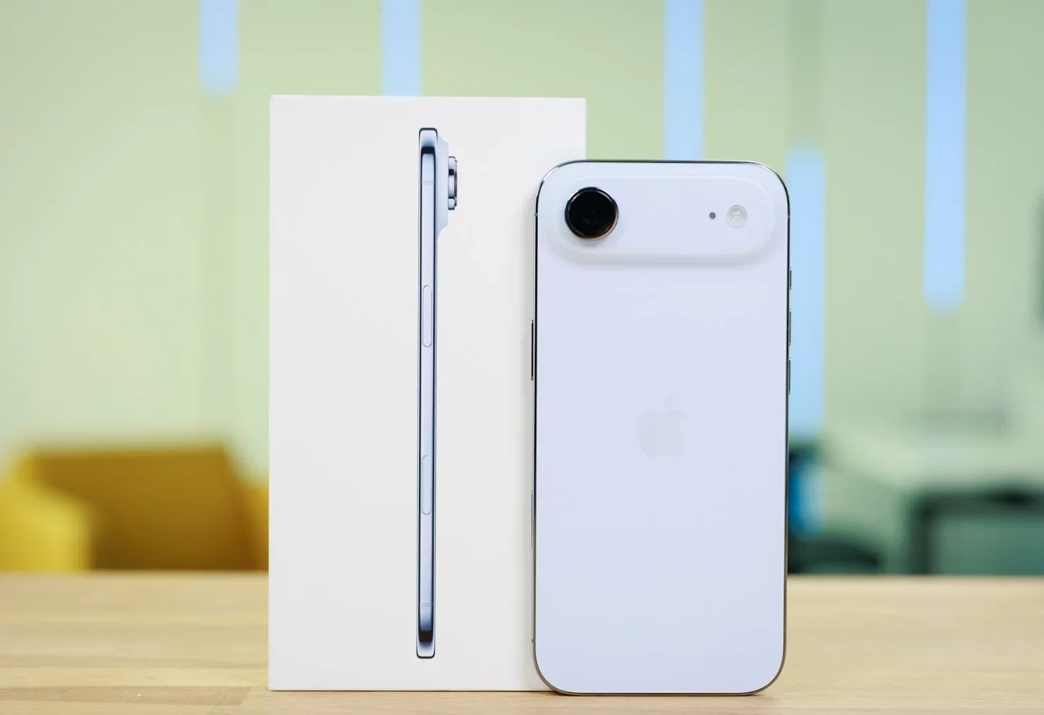 Слышали? Я же говорил, что iPhone Air круче моделей Plus картинка Смартфон iPhone Air стал популярнее моделей Plus | DGL.RU