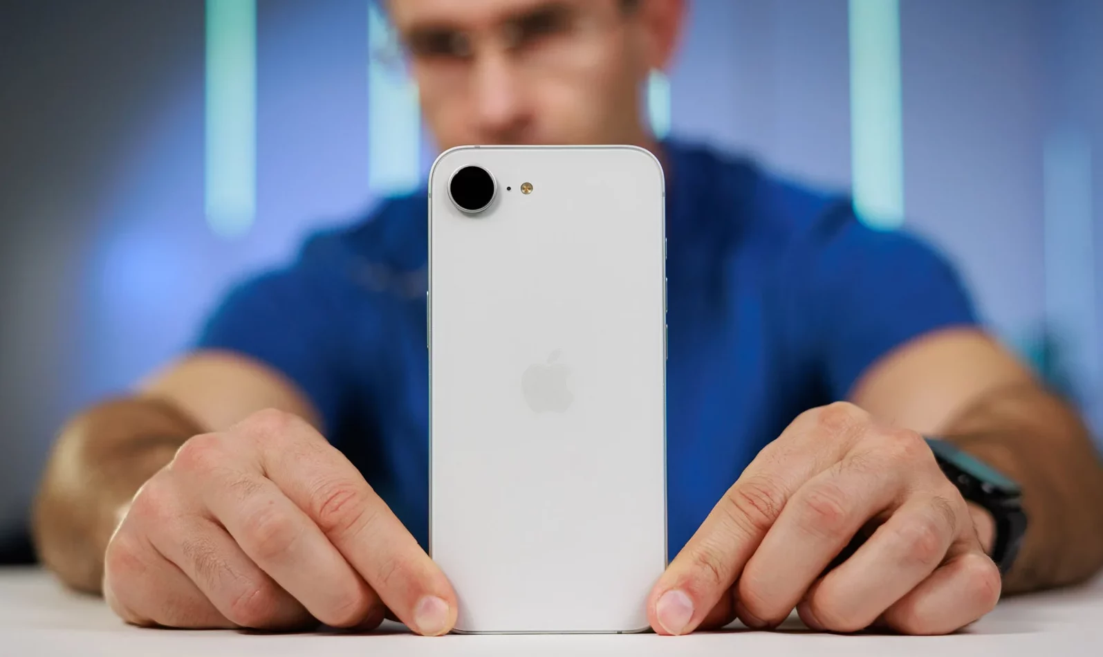 Смартфон Apple iPhone 17e — баланс фишек | DGL.RU