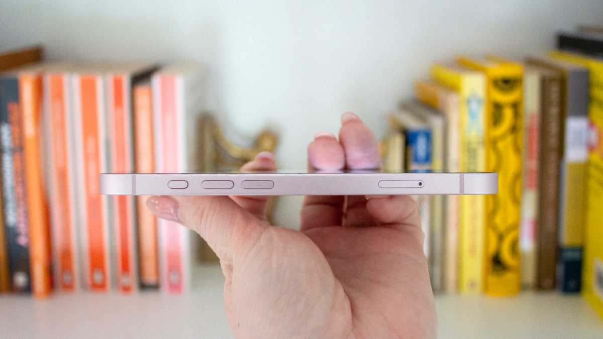 Смартфон Apple iPhone 17e — компактный выбор | DGL.RU