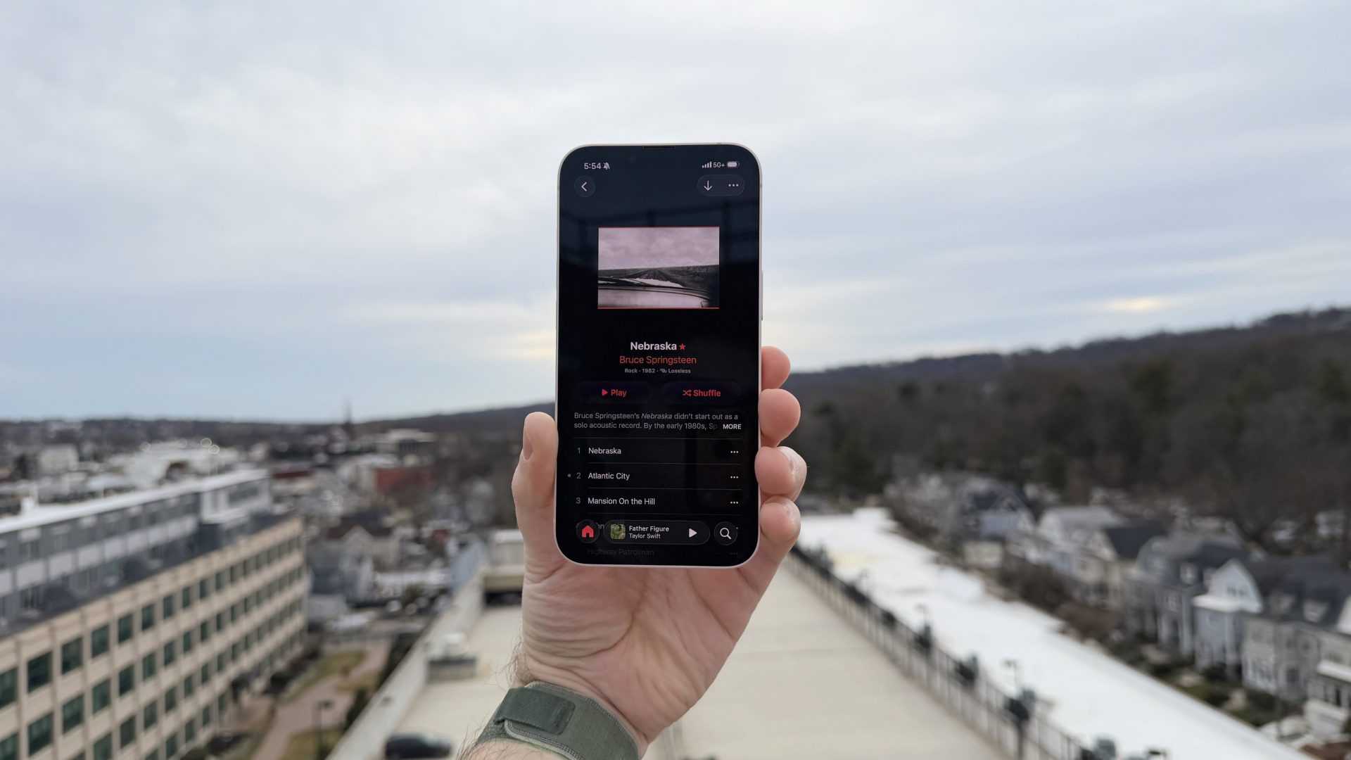 Смартфон iPhone 17e получил MagSafe и чип A19 | DGL.RU
