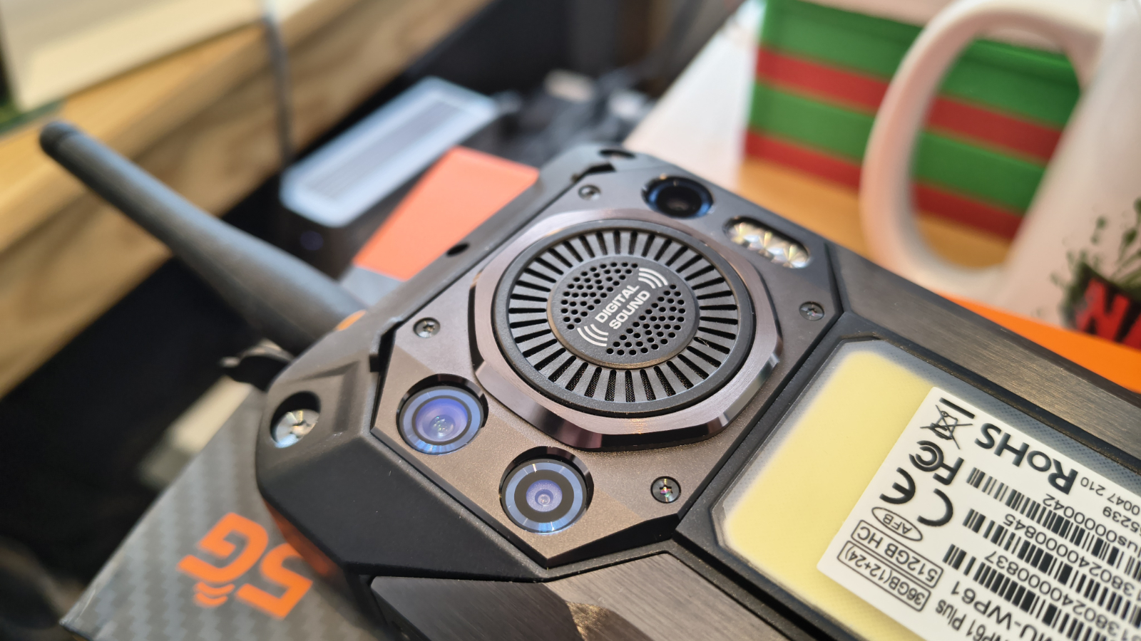 Смартфон Oukitel WP61 Plus: автономка и рация | DGL.RU