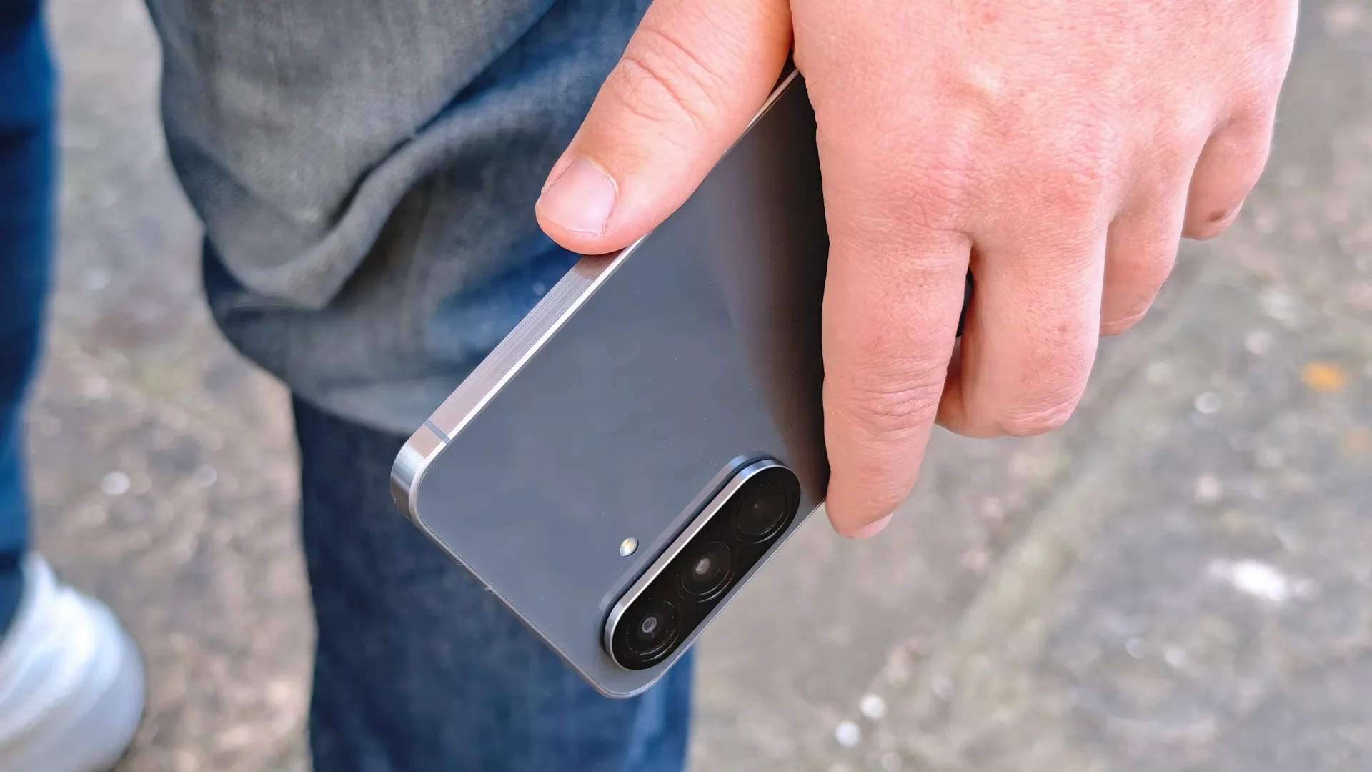 Смартфон Samsung Galaxy A57: все, что известно о новинке картинка Смартфон Samsung Galaxy A57: тоньше и мощнее | DGL.RU