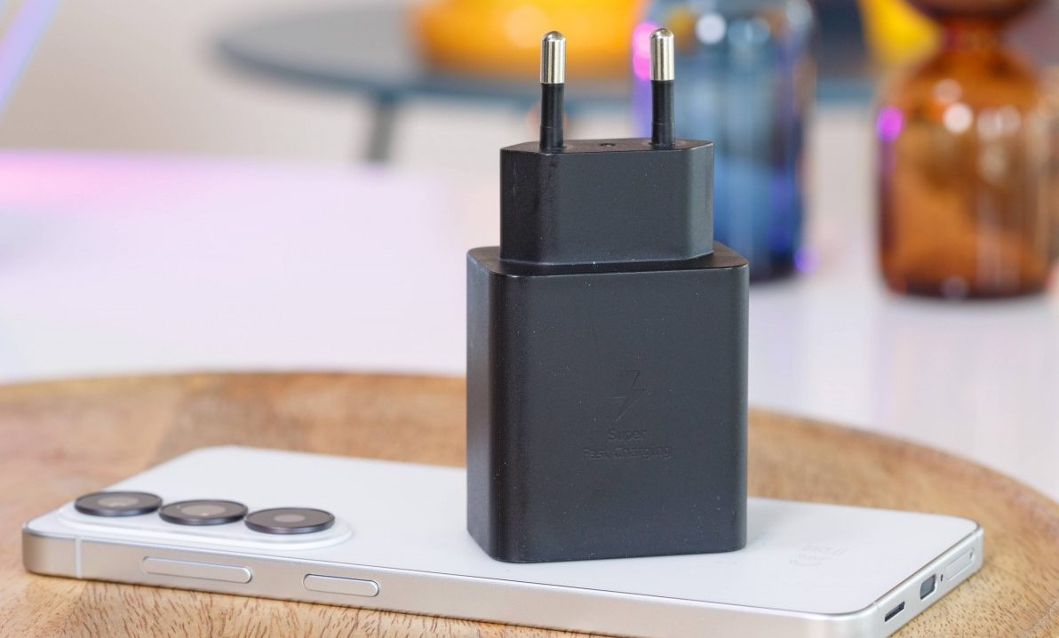 Смартфон Samsung Galaxy S26: компактный | DGL.RU