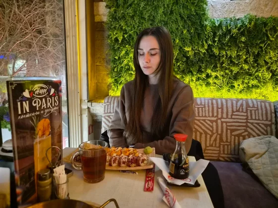 Смартфон Samsung Galaxy S26 Plus: тень Ultra | DGL.RU