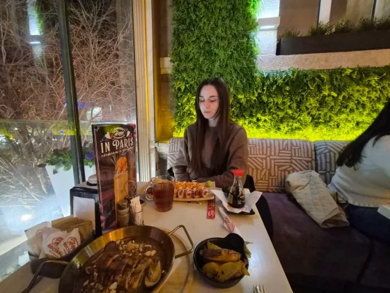 Смартфон Samsung Galaxy S26 Plus: тень Ultra | DGL.RU