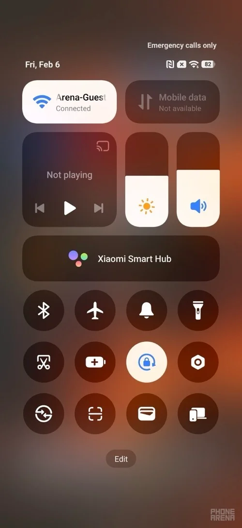 Обзор Xiaomi 17 Ultra: идеальное аппаратное обеспечение и цена в России картинка Смартфон Xiaomi 17 Ultra и слабый софт | DGL.RU