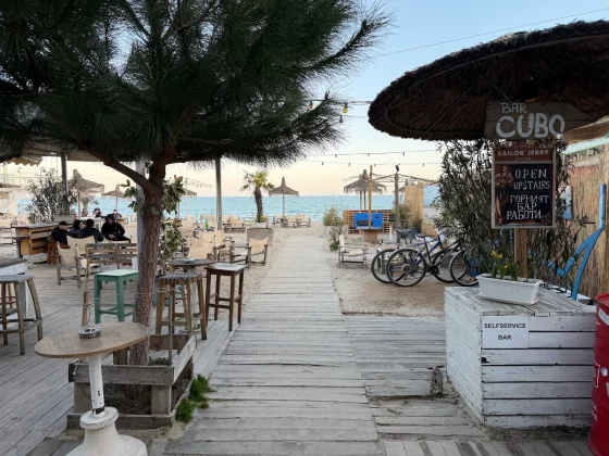 Galaxy S26 Ultra и iPhone 17 Pro: битва камер | DGL.RU